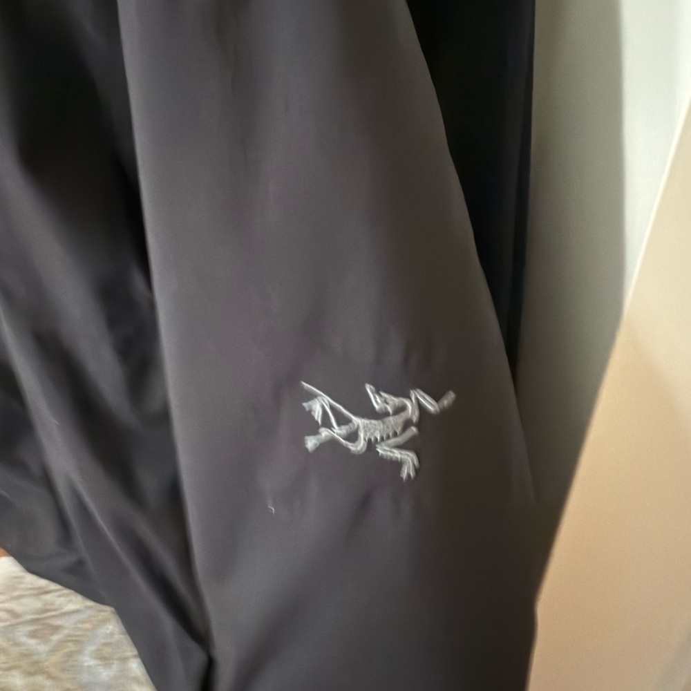Men’s Arcteryx Thermium Jacket - Medium - Picture 2 of 4
